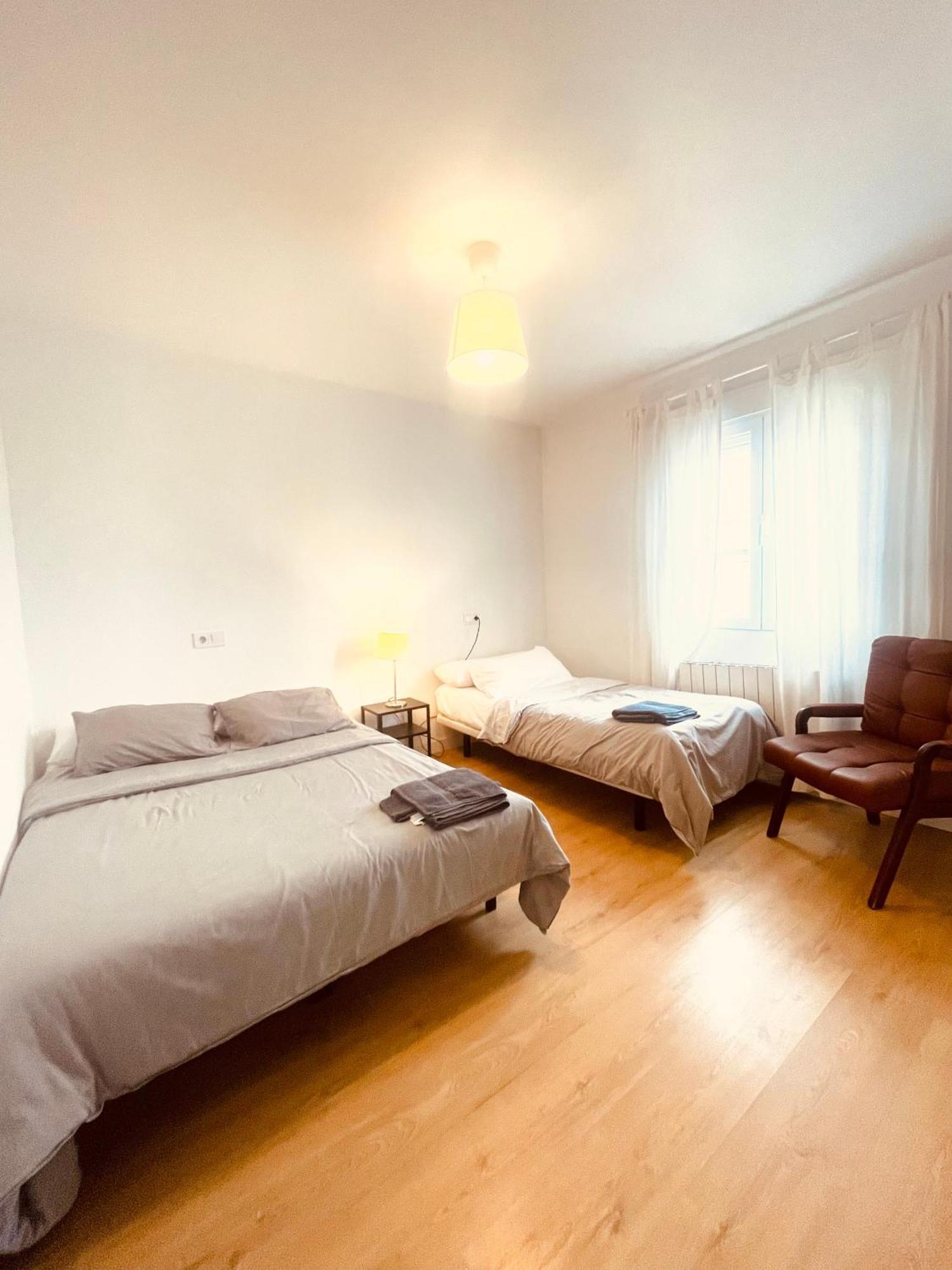 Piso Acogedor Y Tranquilo - Junto A Ifema Y Aerop. Lägenhet Madrid Exteriör bild