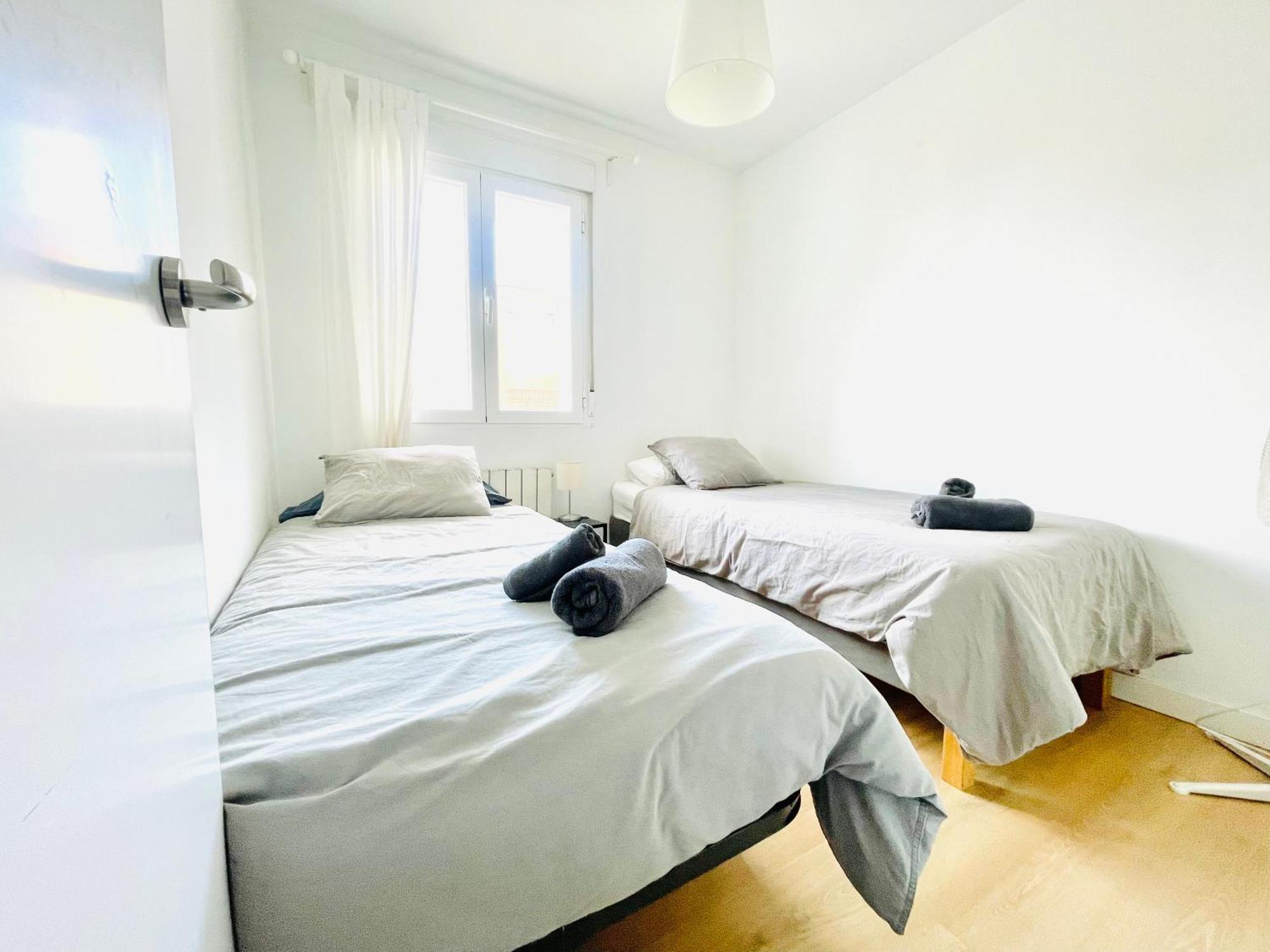 Piso Acogedor Y Tranquilo - Junto A Ifema Y Aerop. Lägenhet Madrid Exteriör bild