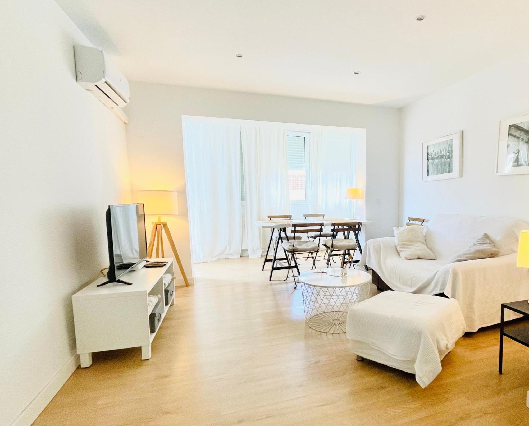 Piso Acogedor Y Tranquilo - Junto A Ifema Y Aerop. Lägenhet Madrid Exteriör bild